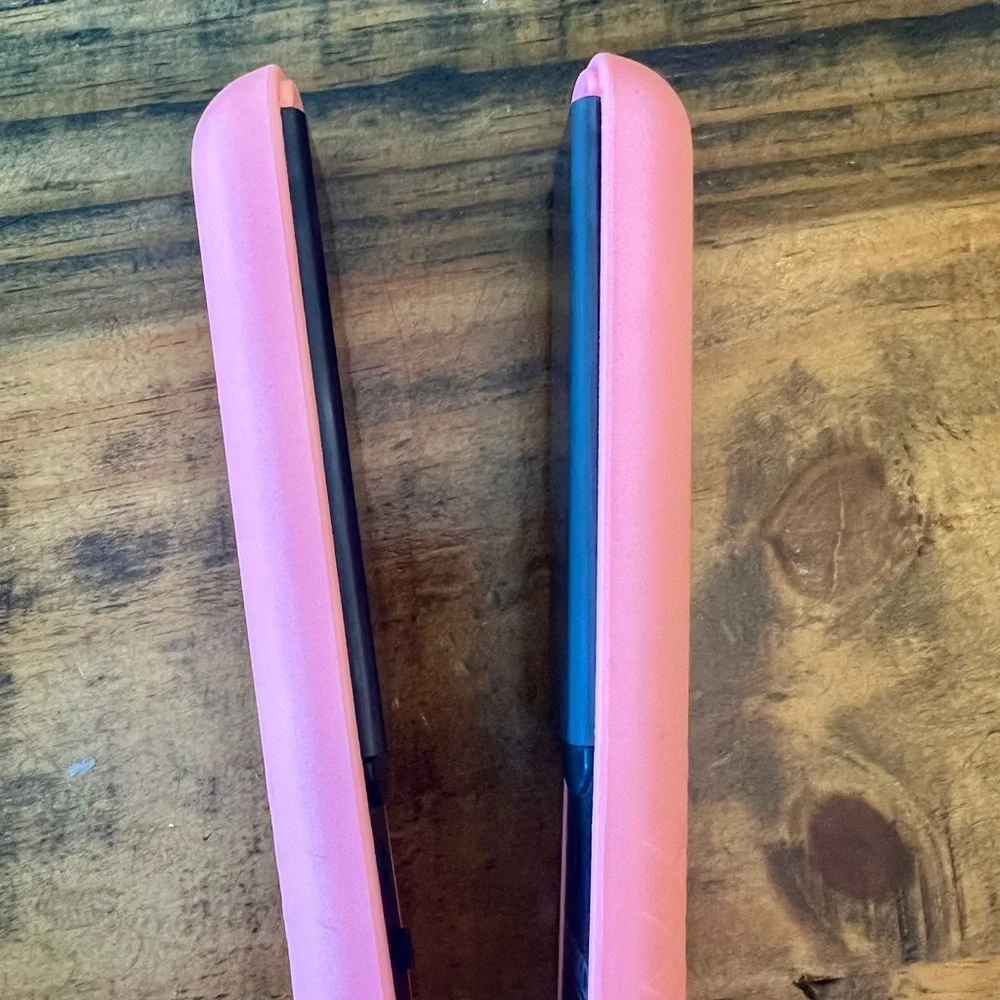 Amika Hair Flat Iron - Picture 2 of 7